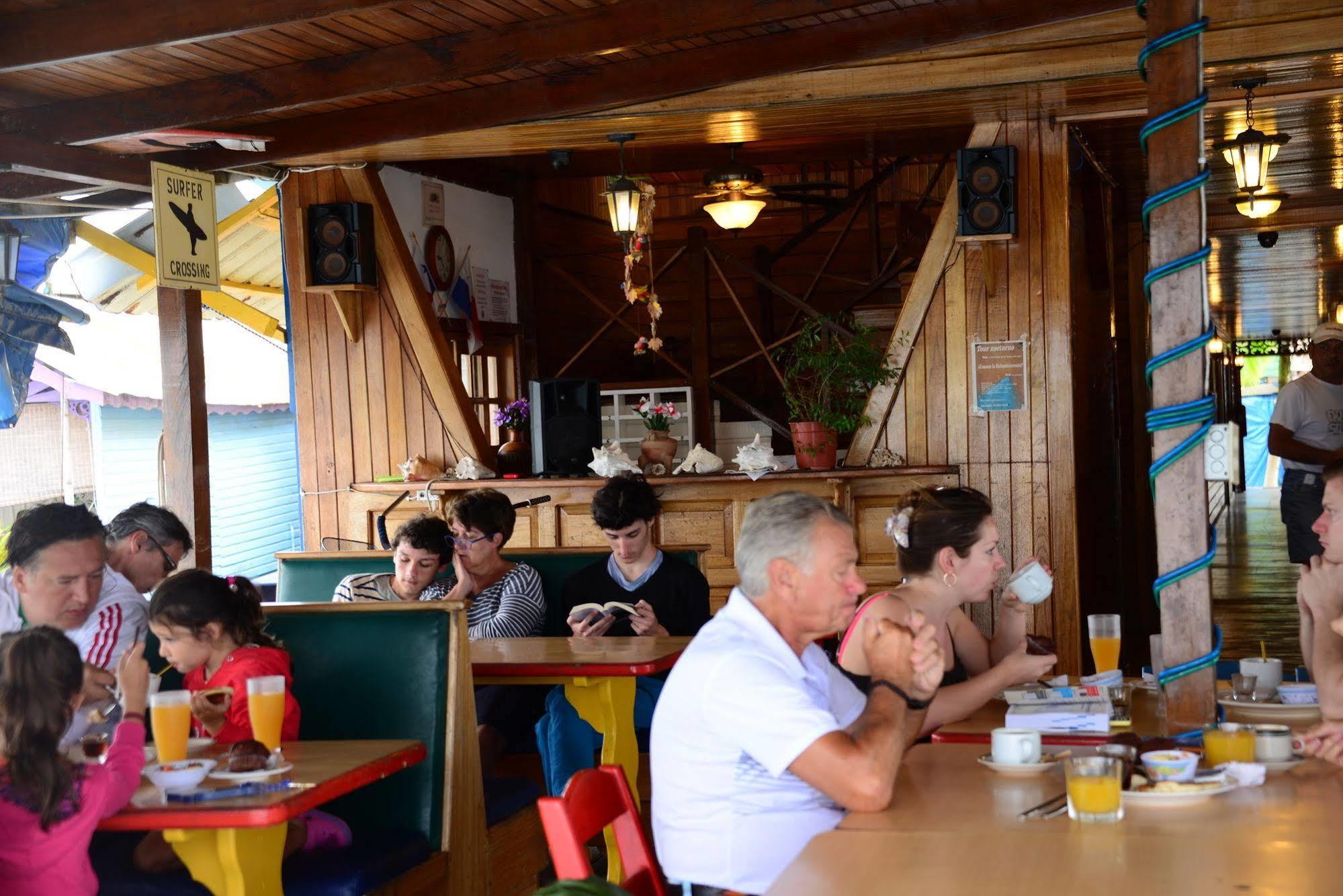 Hotel Olas Bocas Town Luaran gambar