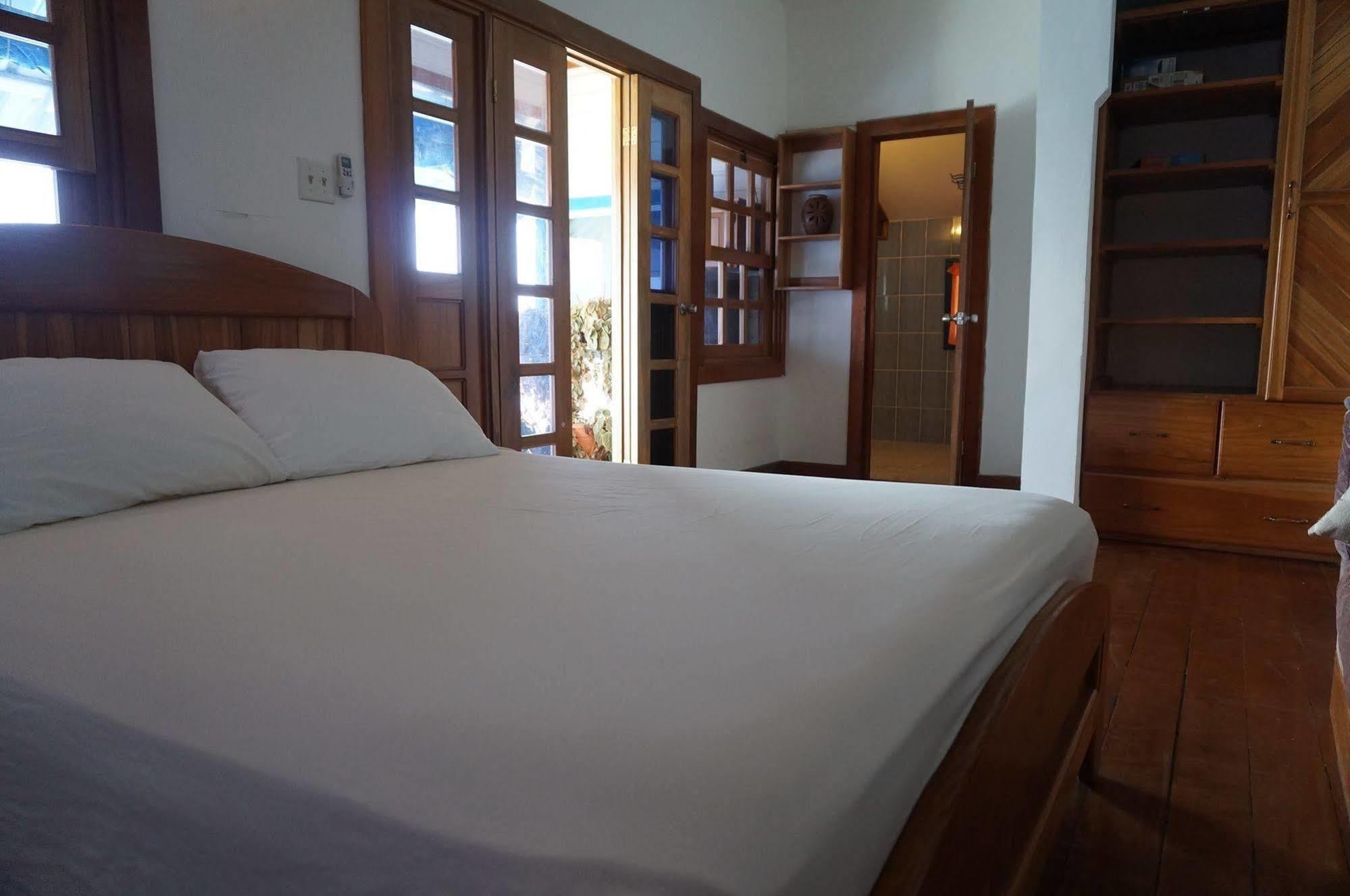 Hotel Olas Bocas Town Luaran gambar