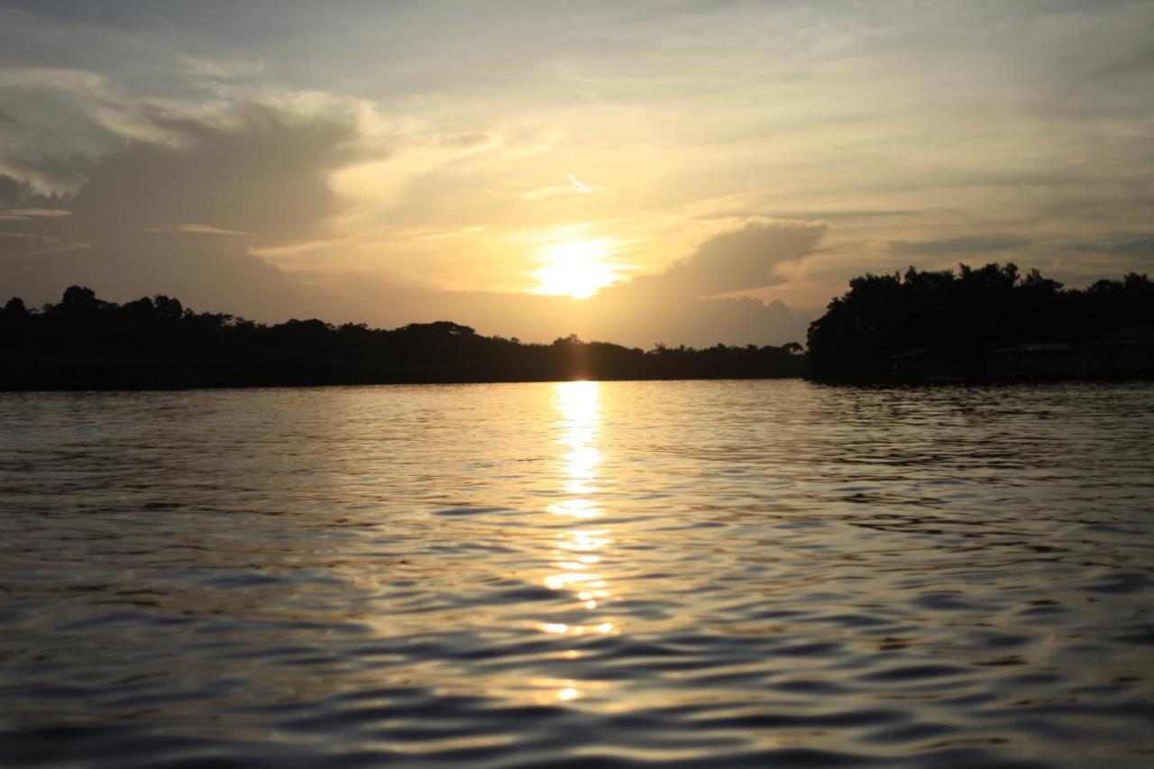 Hotel Olas Bocas Town Luaran gambar